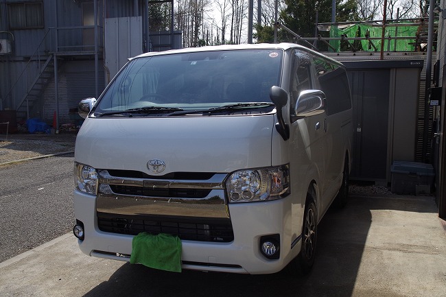 TOYOTA　ハイエース　IGLA　デジタルイモビライザー　LEDバルブ交換